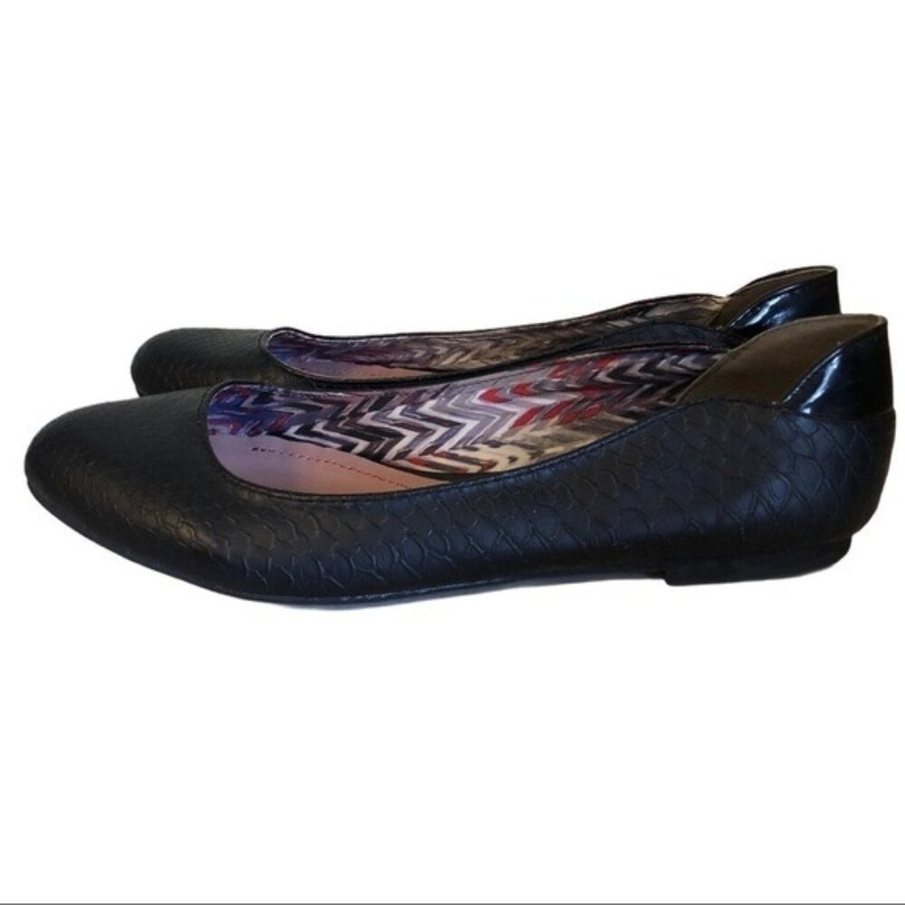 Pink & Pepper Black Flats Textured Faux Patent Leather Size 8.5